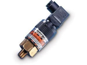 IC50, Электрический переключатель давления, Масляный порт SAE #4