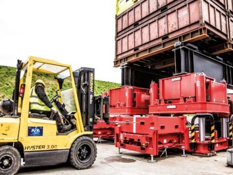 JS125, 140 Тонн, Система Домкрата