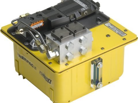 PACG30S8SMB2, Воздушный гидравлический насос Turbo II, Крепление для двух клапанов DO3, расход масла 180 in3/мин при 100 фунтов на квадратный дюйм