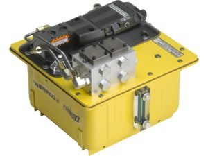 PACG30S8SMB4, Воздушный гидравлический насос Turbo II, Крепление для четырех клапанов DO3, расход масла 180 in3/мин при 100 фунтов на квадратный дюйм