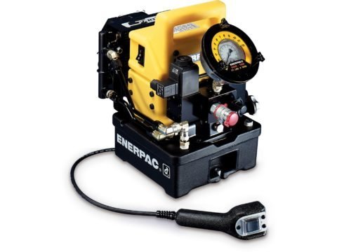 PMU10442Q, Двухскоростной, Портативный Электрический Насос динамометрического ключа с Теплообменником, 1 галлон Полезного масла, 230 В, Для использования с Гаечными ключами S &W