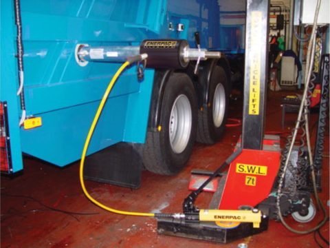 RACH202, 25.4 ton Capacity, 1.97 in Stroke, Aluminum Hollow Plunger Hydraulic Cylinder