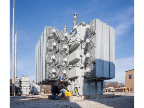 XC1402M, Беспроводной Гидравлический насос, Клапан 4/3, 120 in3 Полезное масло, Батареи и зарядное устройство Не включены